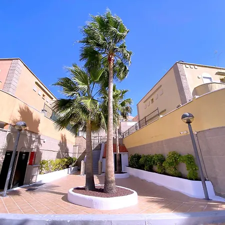 Tropicalidays Altos Del Roque Апартаменты Адехе