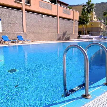 Tropicalidays Altos Del Roque Apartamento *